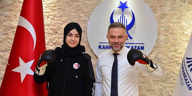 Ortaokul öğrencisi Songül Türkiye ikincisi oldu