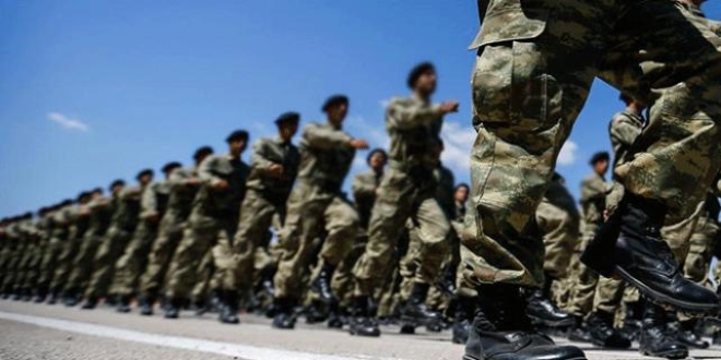 Önlisans mezunları yedek astsubay olabilecek