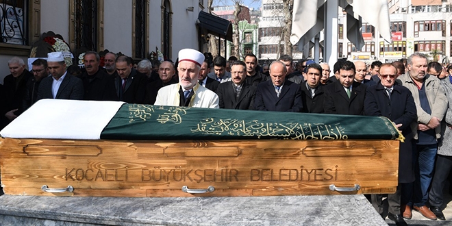 Emekli tarih retmeni hayatn kaybetti