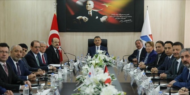 Oktay'dan üniversitelere proje üretimi ve yerel kalkınmaya destek çağrısı