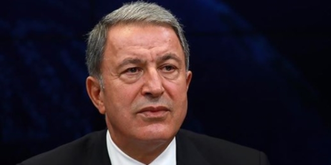 Bakan Akar: Münbiç ve Fırat'ın doğusu YPG'den temizlenecek