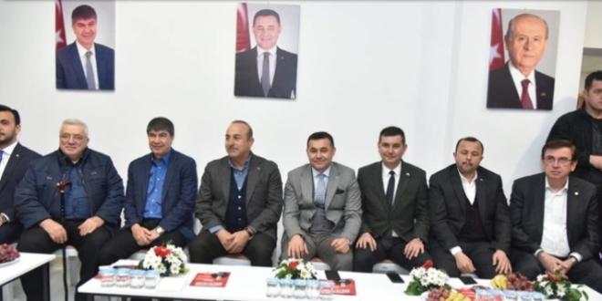 Çavuşoğlu'dan Alanya'da MHP seçim merkezine ziyaret
