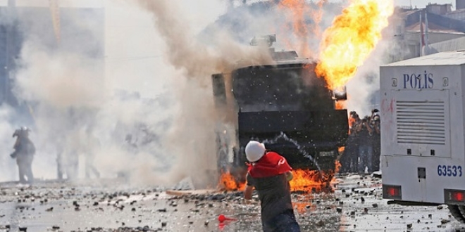 'Gezi eylemlerini diri tutalım'