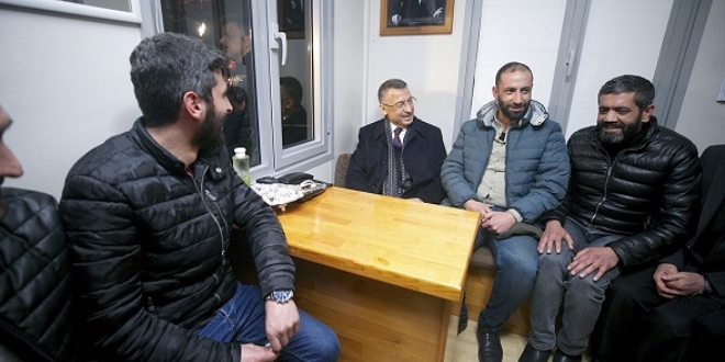 Fuat Oktay taksicileri ziyaret etti