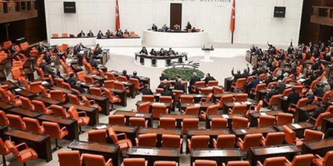 Meclis, ilk iki turda başkanını seçemedi
