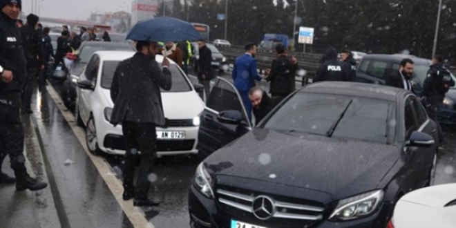 Düğün konvoyundan havaya ateş açıldı, polis alarma geçti