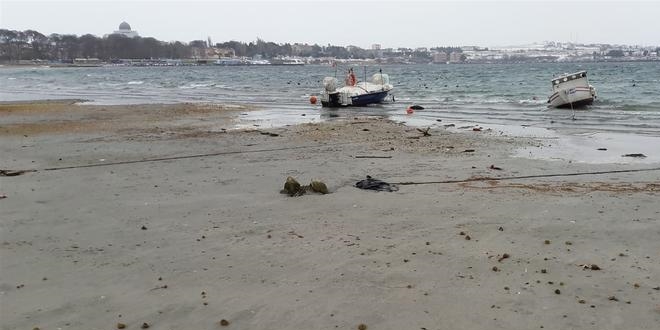Tekirdağ'da deniz suyu 30 metre çekildi