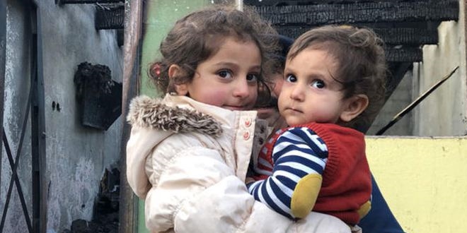 4 yaşındaki Ceren, kardeşini yanmaktan kurtardı