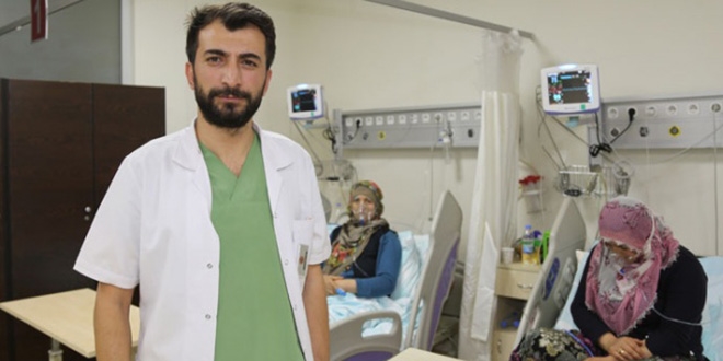 Doktorların dikkatiyle zehirlendiklerini öğrendiler