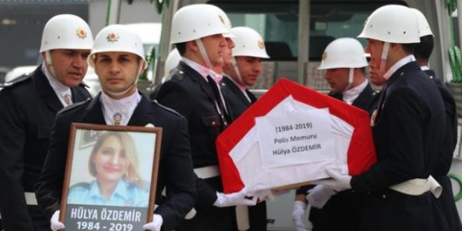 Kolon kanserinden ölen polis eşe son dokunuş