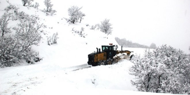 Doğu'da, 635 yerleşim yerinin yolu ulaşıma kapandı