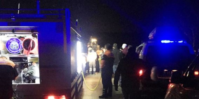 Bursa'da otomobil baraja düştü: 2 ölü, 3 yaralı