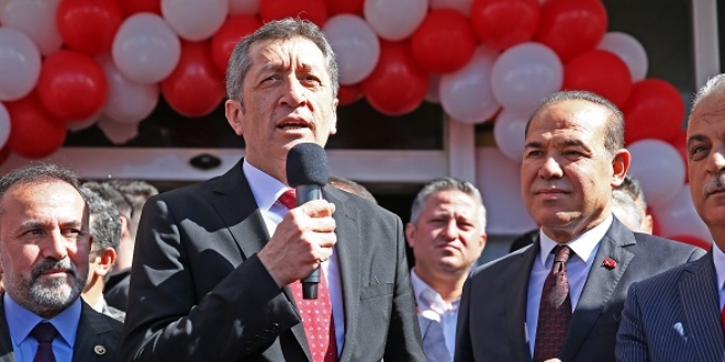 Bakan Selçuk: Cumhur İttifakı olarak hep beraber bayrağı yükselteceğiz