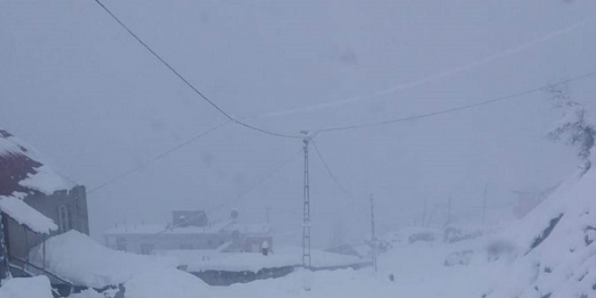 Şırnak ve Siirt'te 32 köyle ulaşım sağlanamıyor