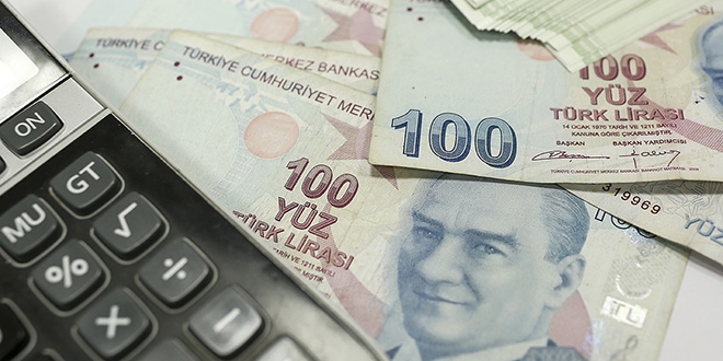Ekonomistler politika faizinde değişiklik beklemiyor