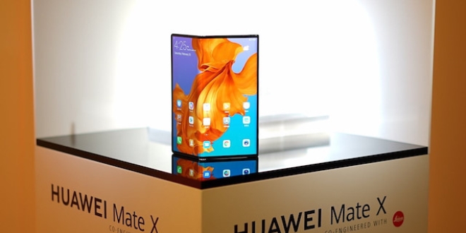 Katlanabilir Huawei Mate X MWC 2019'da tanıtıldı
