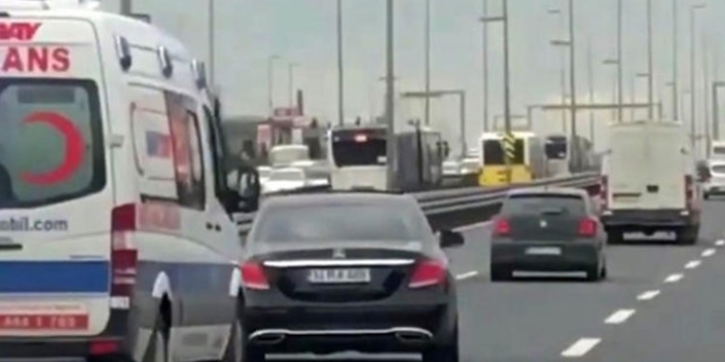 Ambulansa yol vermeyen maganda yakalandı