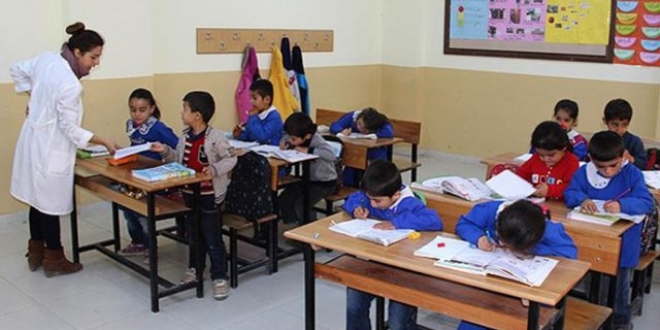 1 milyon öğretmenin yüzde 23'ü, 30 yaşın altında