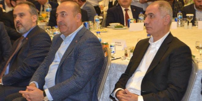 Bakan Çavuşoğlu İnegöl'de iş adamlarıyla buluştu