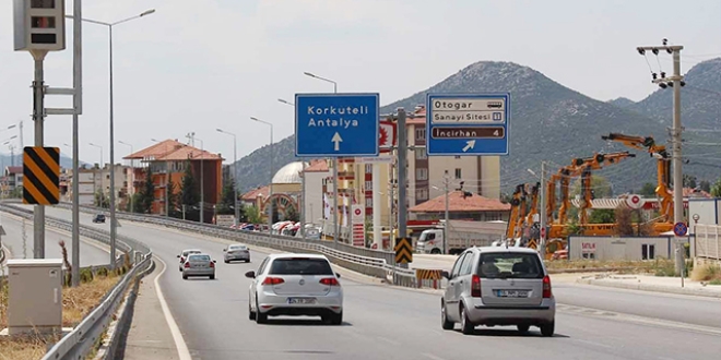 Trafik cezasına kızınca EDS'yi kurşunlamış