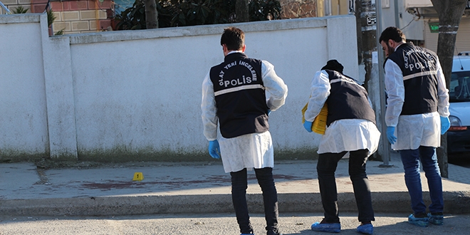 Arnavutköy'de silahlı kavga: 3 ölü