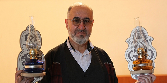 Emekli öğretmen, hobisini ticarete dönüştürdü