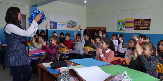 Şarkı söyleyerek matematik öğreniyorlar