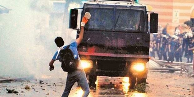 'FET, Gezi Park olaylarn frsat olarak grd'