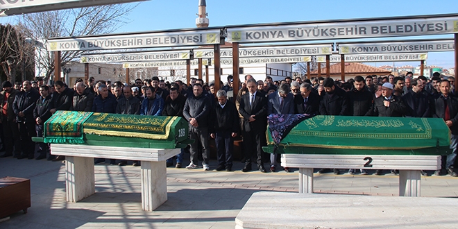 Kazada ölen doktor karı-koca toprağa verildi