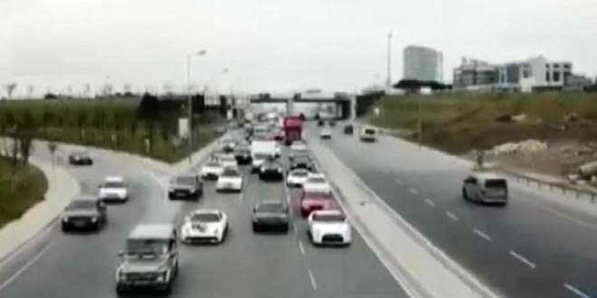 İstanbul'da ultra lüks otomobilli düğün konvoyu terörü