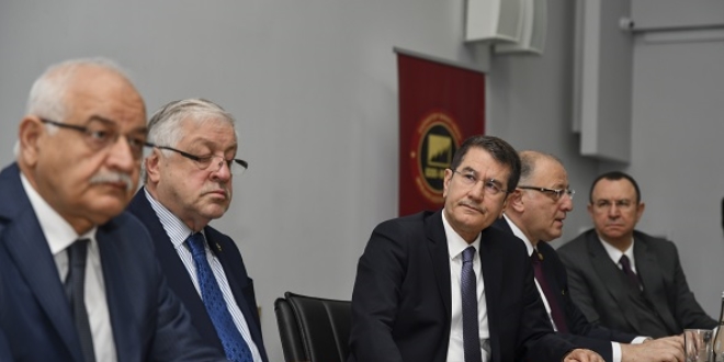 Canikli: İthalata bağımlılığın, hatta ithalata tiryakiliğin azaltılması gerekir