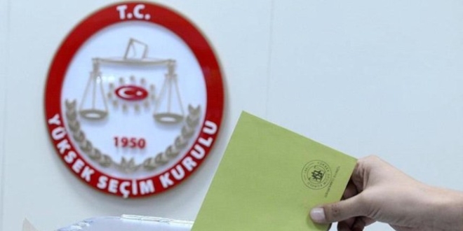 İstanbul'da boş dairelere seçmenler yazılmış