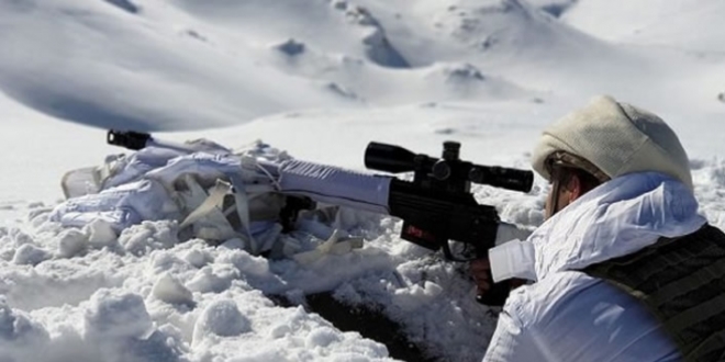 rnak'ta PKK'l terristlere ait 3 snak imha edildi