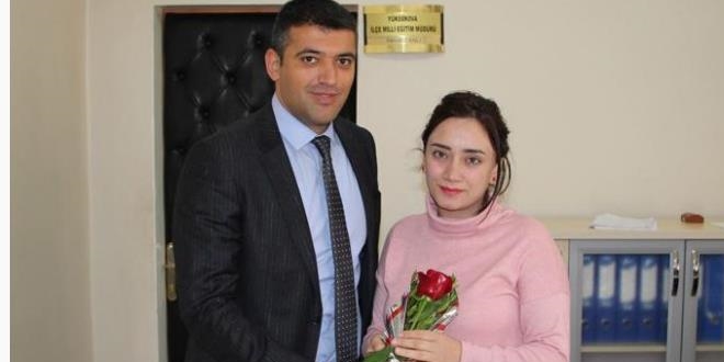 le Milli Eitim Mdr Canl, kadn personele gl datt