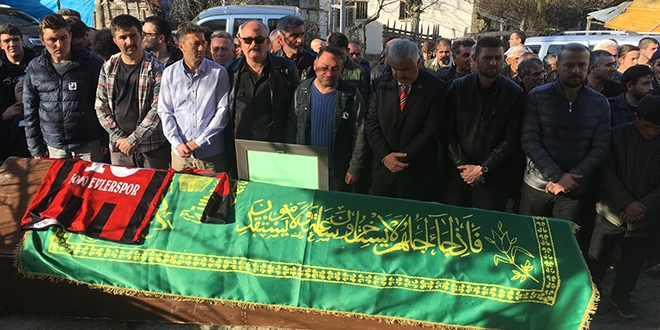 Hayatını kaybeden lise öğrencisi toprağa verildi