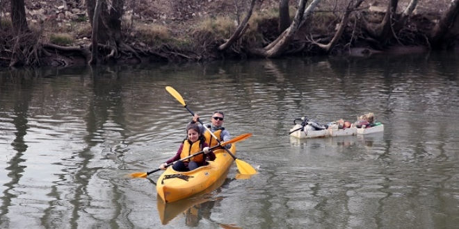 Tunca Nehri kanoyla temizlendi
