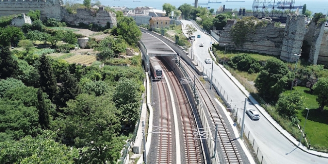 Gebze-Halkalı banliyö hattı açılıyor