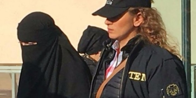 Kırmızı bültenle aranan DEAŞ'lı kadın şüpheli yakalandı