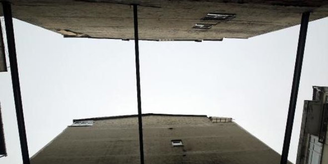 Rize'de eim oluan binaya demir direkli nlem