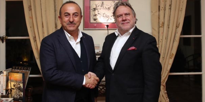 Çavuşoğlu, Brüksel'de Yunan mevkidaşıyla bir araya geldi
