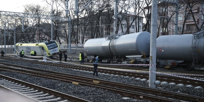 Ankara'da raydan çıkan tren için idari tahkikat başlatıldı