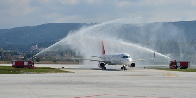 THY'nin İstanbul-Çanakkale uçuşları başladı