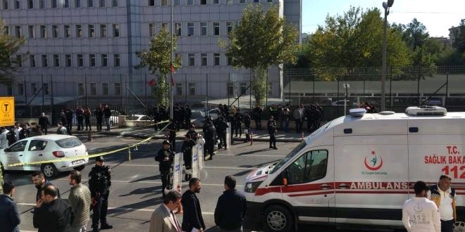Batman'da adliyede zanlıya saldırı: 1'i polis 5 yaralı