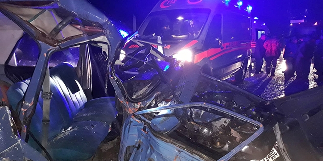 Adyaman'da trafik kazas: 1 l, 2 yaral