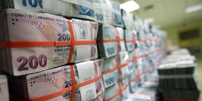 Belediyelerin borcu 3 milyar dolar at