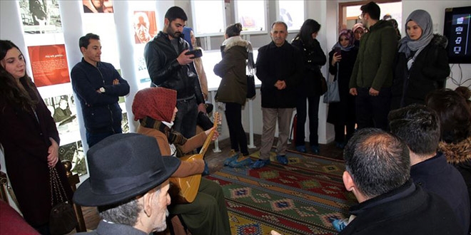 Öğretmenler Aşık Veysel'i türküleriyle andı