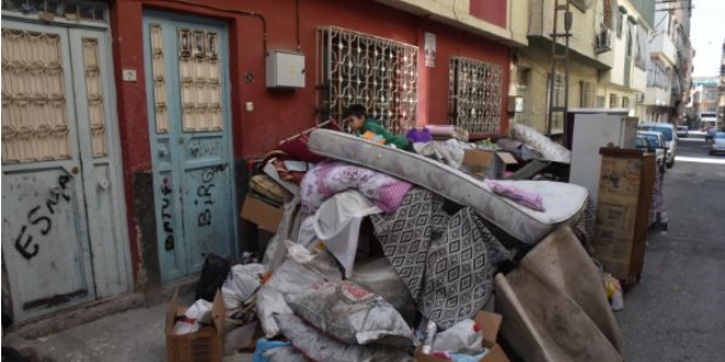 Gelini kira vermedi, kaynana evden attı