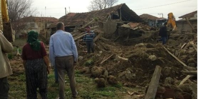 Denizli Valiliği: Çoğu kullanılmayan 30 ev yıkıldı