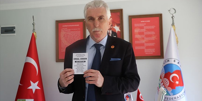 Muhtarlık seçimine 20 yıldır rakipsiz giriyor