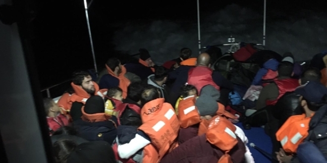 Didim'de 22 düzensiz göçmen yakalandı